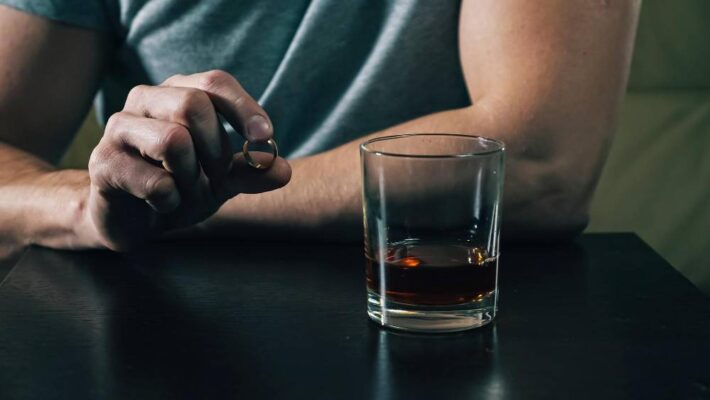 Co niszczy alkohol w zdolnościach poznawczych
